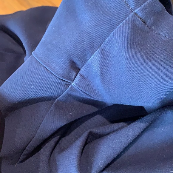 FIGS - Leon two pocket scrub top - Picture 5 of 6